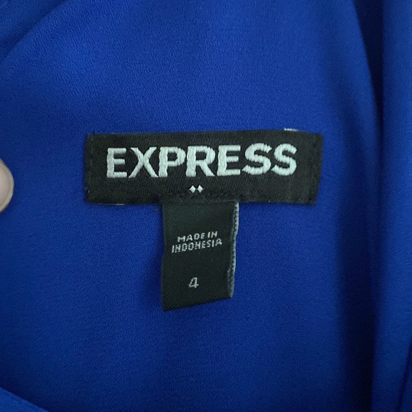 Express Flowy Romper. Size 4. Blue. Like New. - Picture 3 of 3